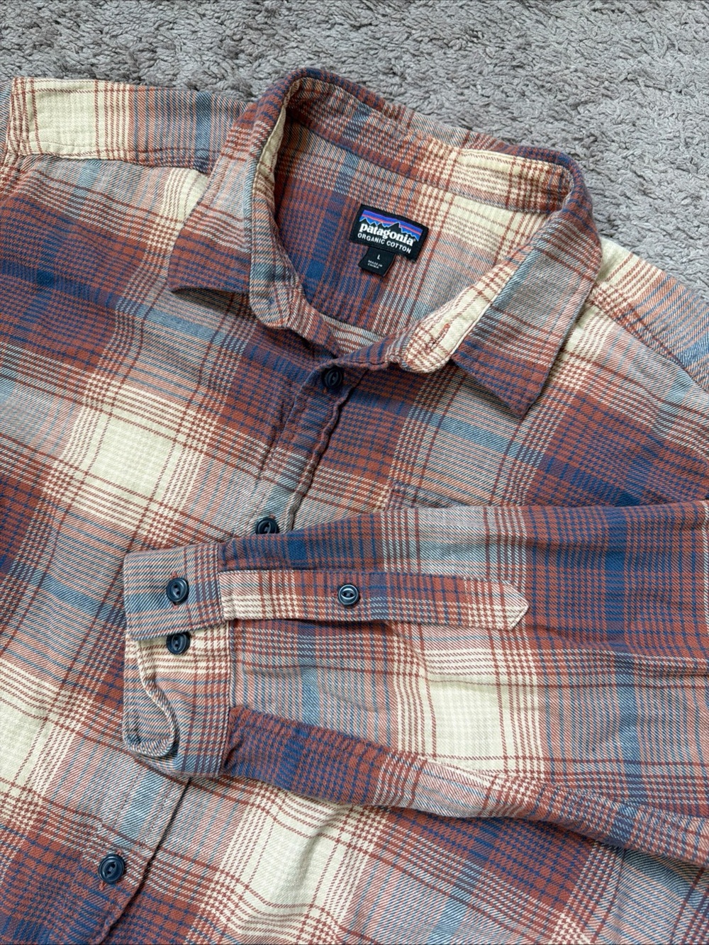 Patagonia Men’s Large Organic Cotton Fjord Flannel Down Shirt  Plaid